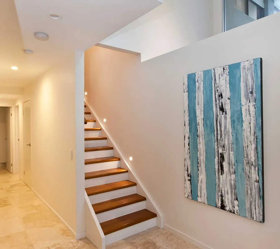 Elegant, simplistic staircase in a modern home