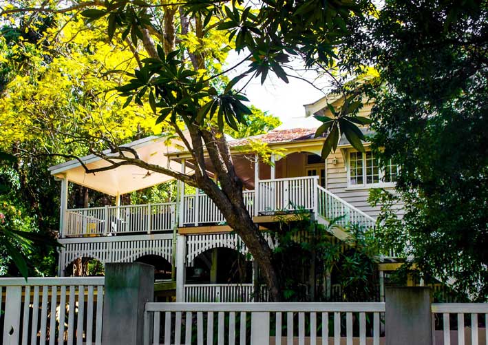 The traditional Gold Coast Queenslander was often high-set and adorned with weatherboards and wide verandahs.